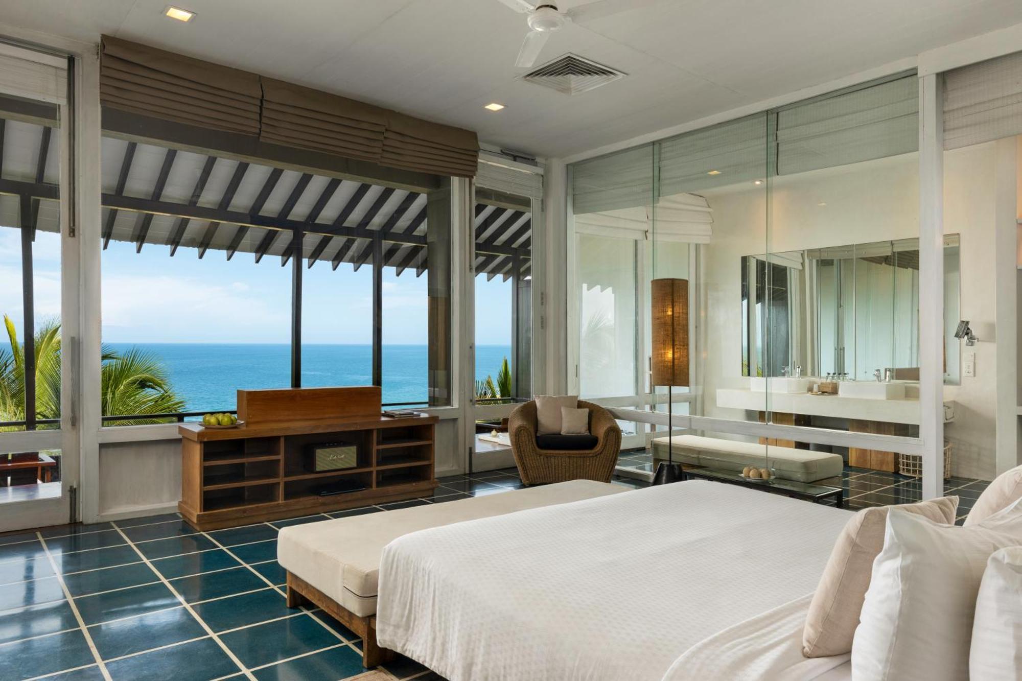 Suite with Sea View - 15% off at Center Point, Black Coral & 10% off at Seaside Social restaurants,1442180866:JPEG