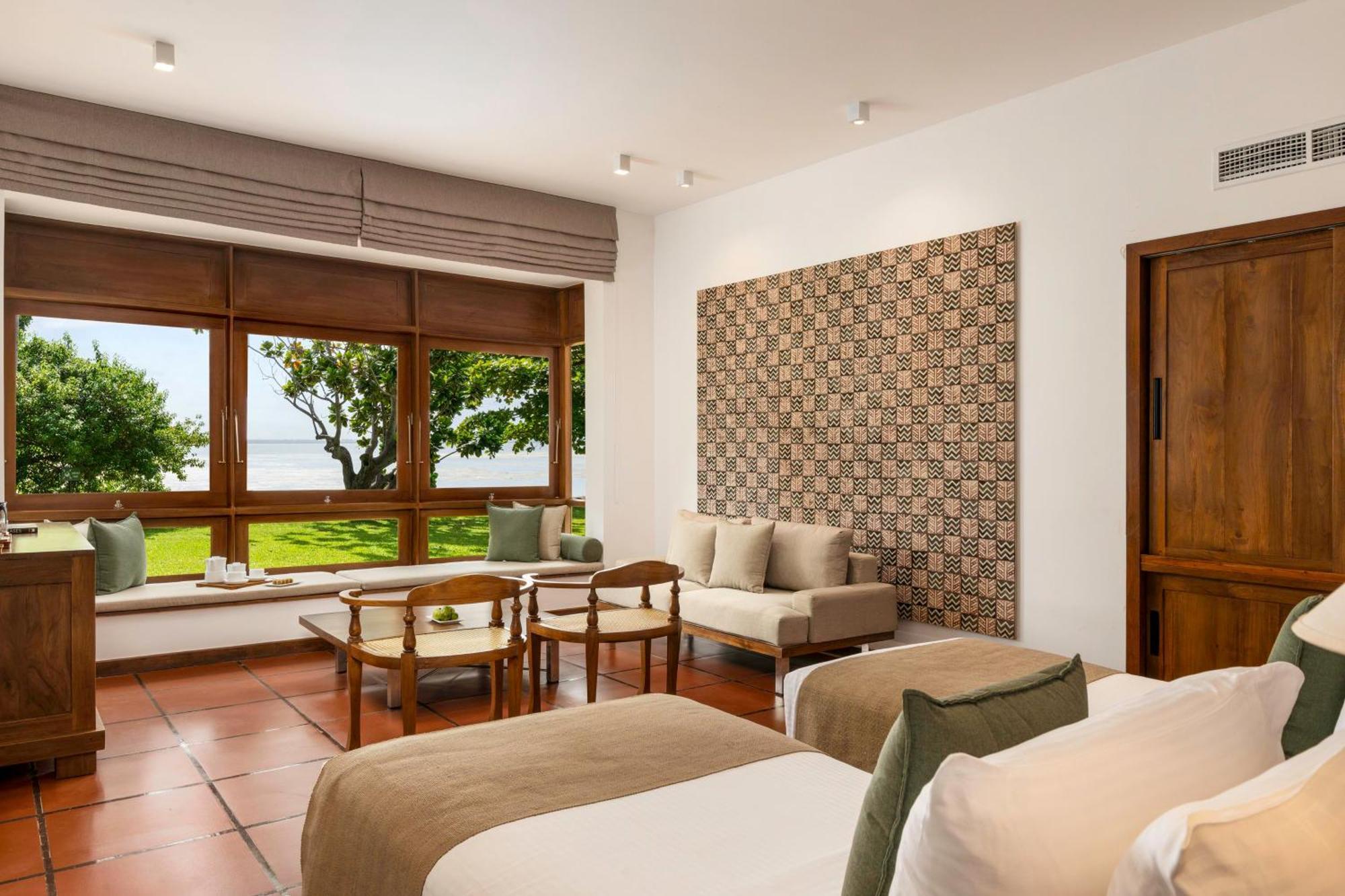 Luxury Twin Room Including 60-minute daily treatment