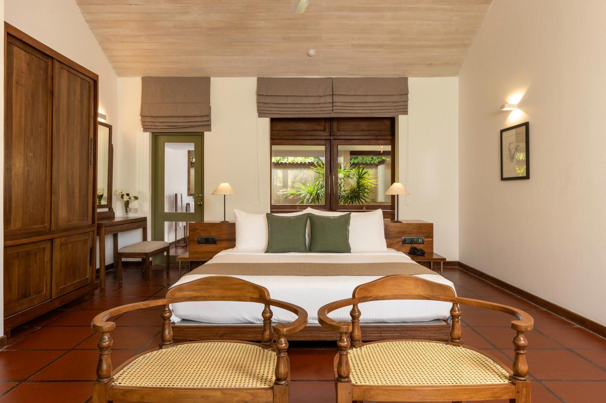 Luxury Double Room Terrace Including 60-minute daily treatment