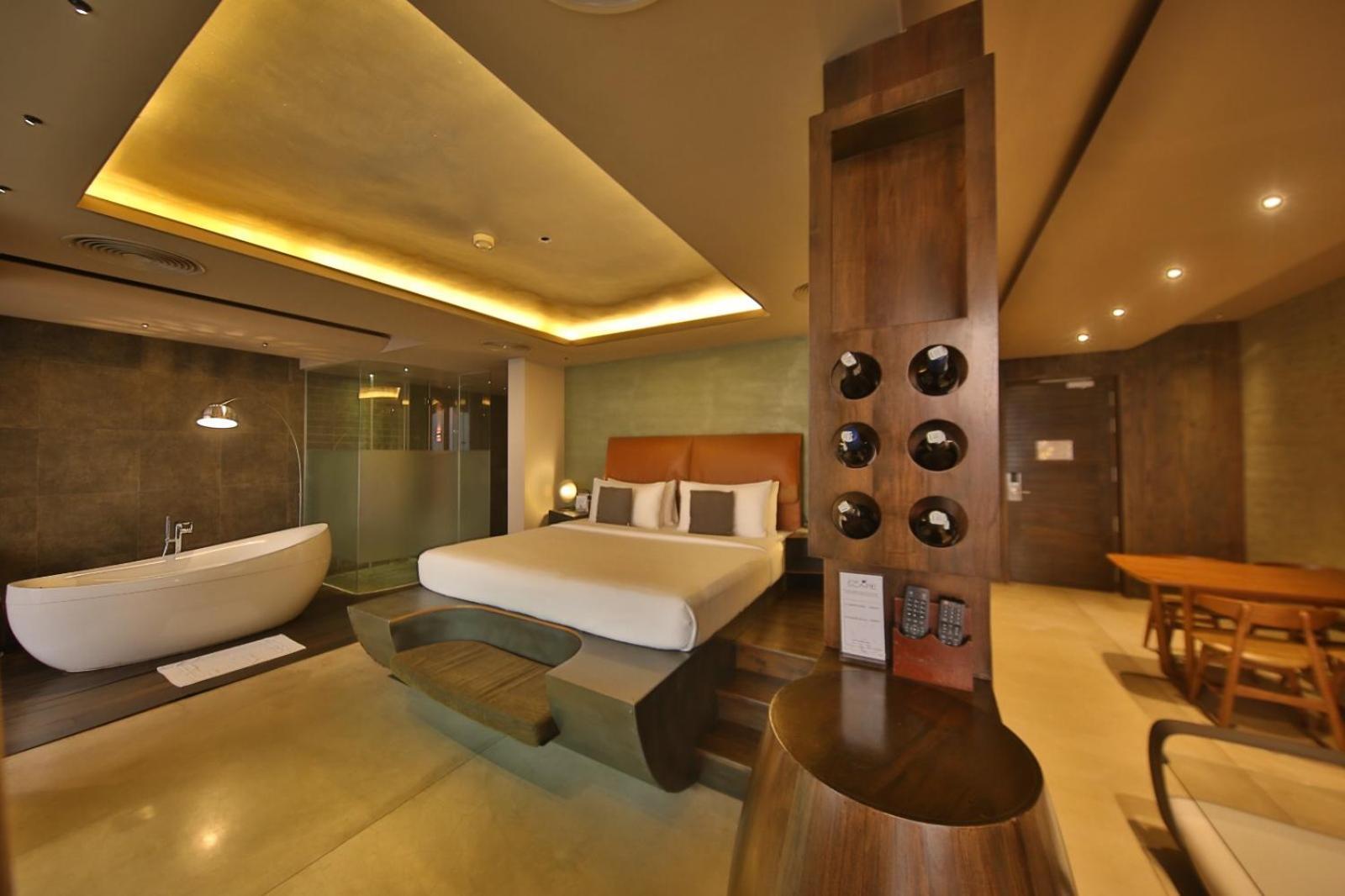 Suite Private Pool Airport Transfer