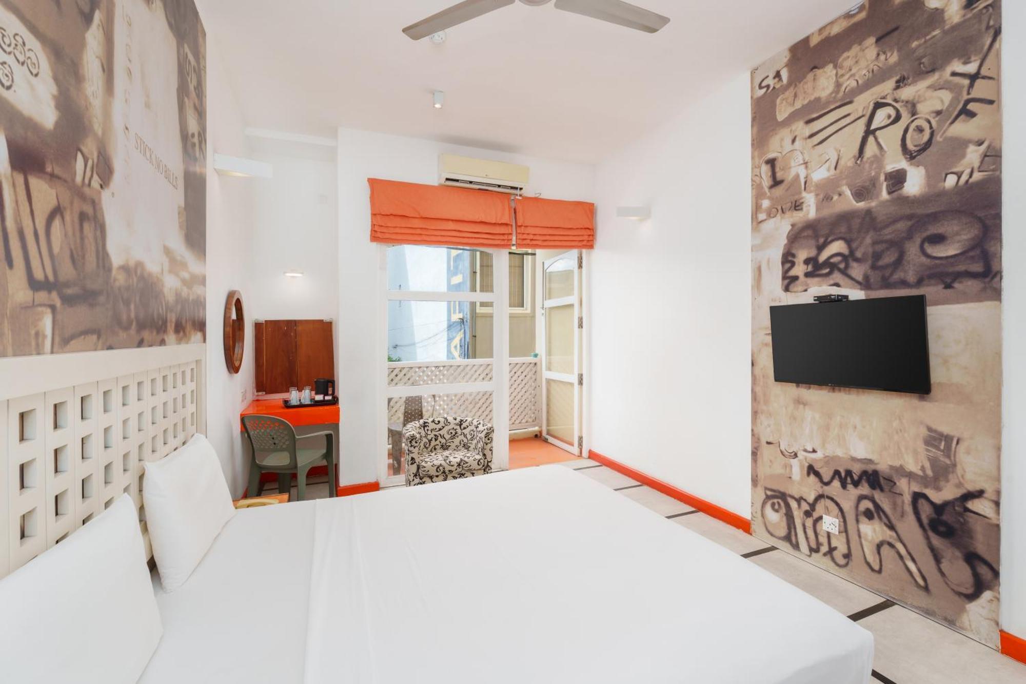 Standard Room – Two Complimentary Local Cocktails at Sundown