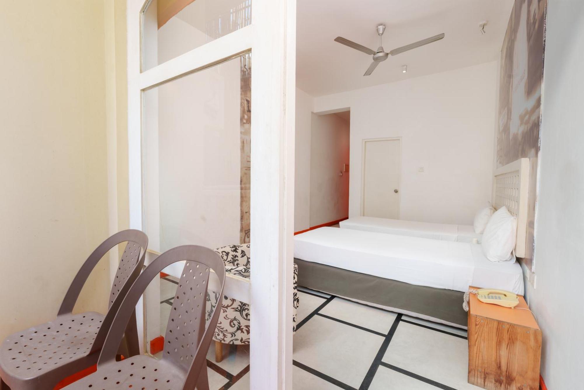 Standard Room – Two Complimentary Local Cocktails at Sundown