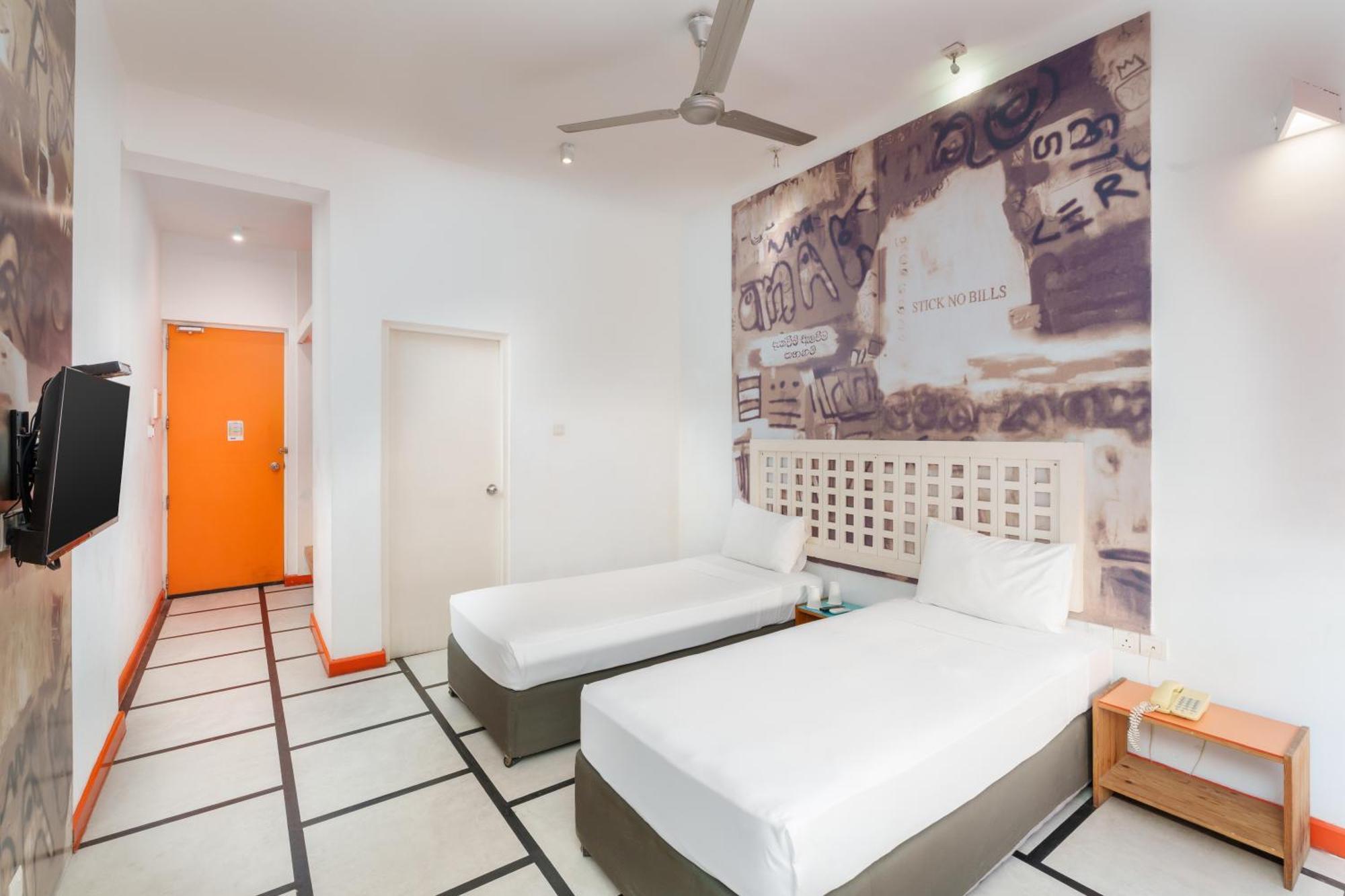 Standard Room – Two Complimentary Local Cocktails at Sundown