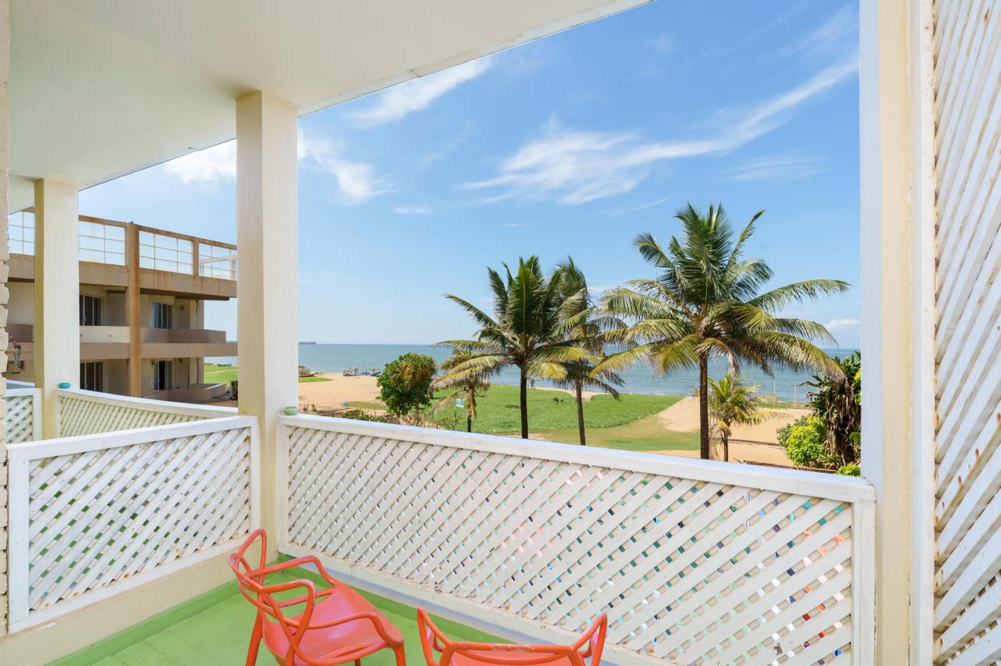 Standard Room Sea View – Two Complimentary Local Cocktails at Sundown