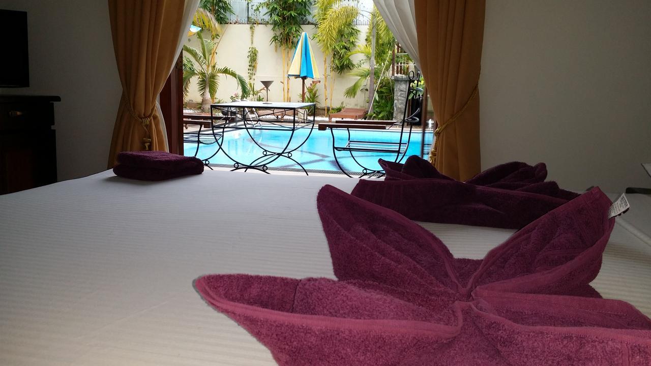 Deluxe Room Pool View
