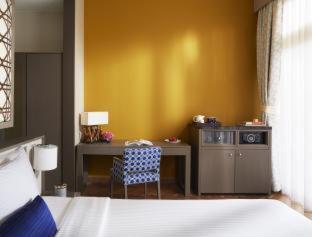 Premium King Room USD 10 credit on Food & Beverages Per | on Spa