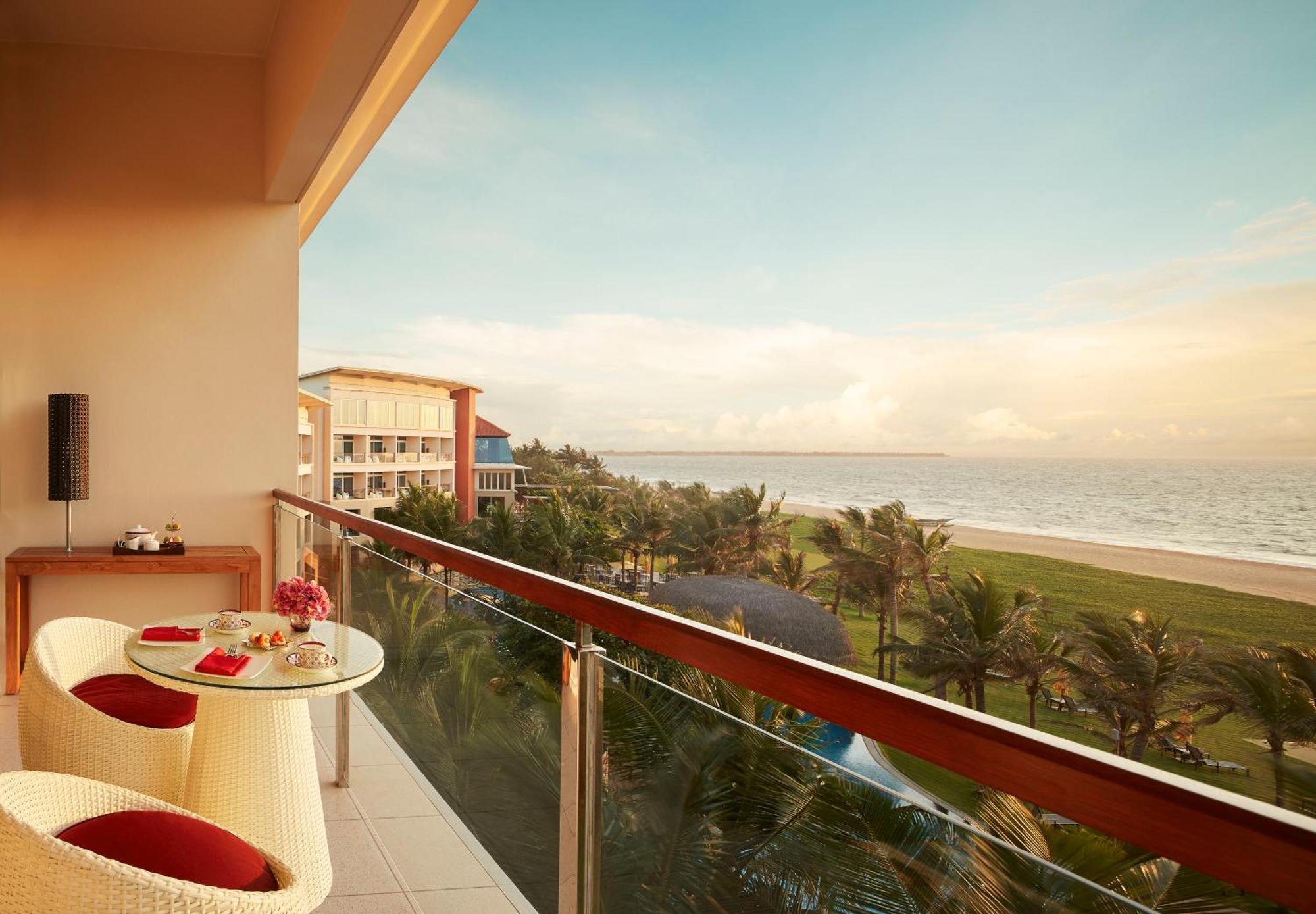 Superior Deluxe Twin Room Sea View on Spa on Food & Beverage & High Tea