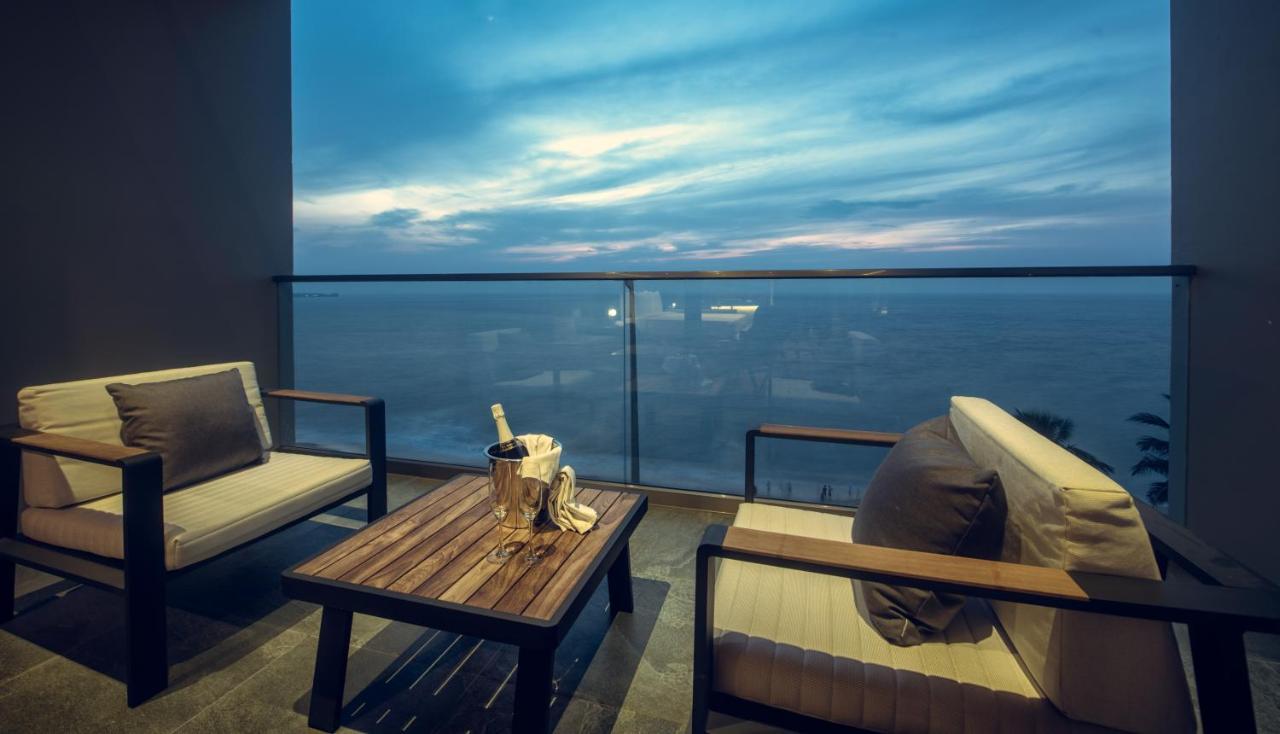 Premier Double Room Sea View Airport Transfer