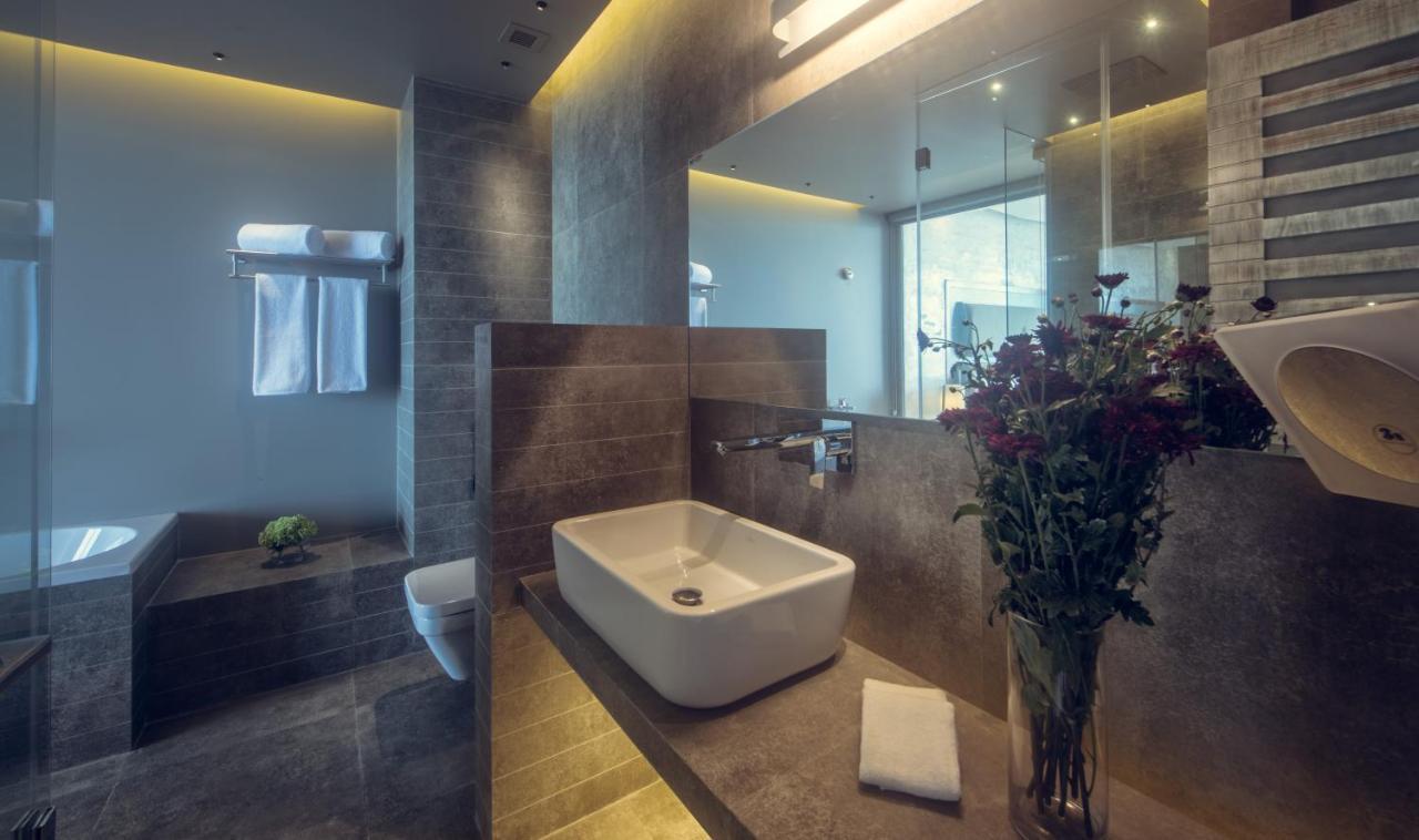 Deluxe Double or Twin Room Sea View Airport Transfer