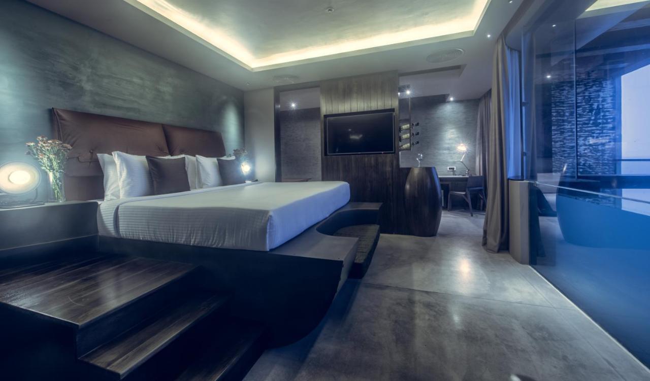 Suite Private Pool Airport Transfer