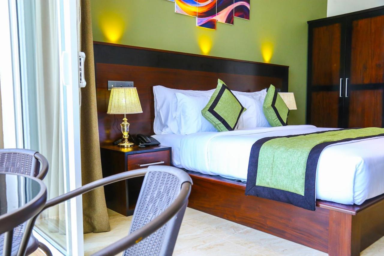 Deluxe Double Room Early Check & Late Check-out on Availability