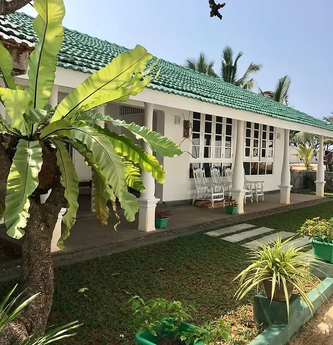 Villa Sri Beach-1