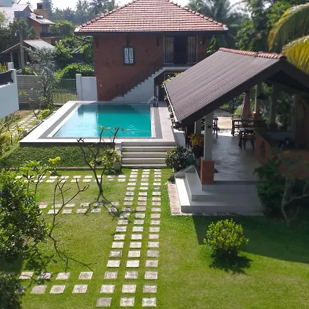 Green Wood Villa Negombo-3