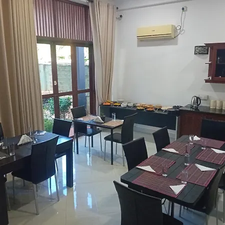 Hotel Blue Bird-3