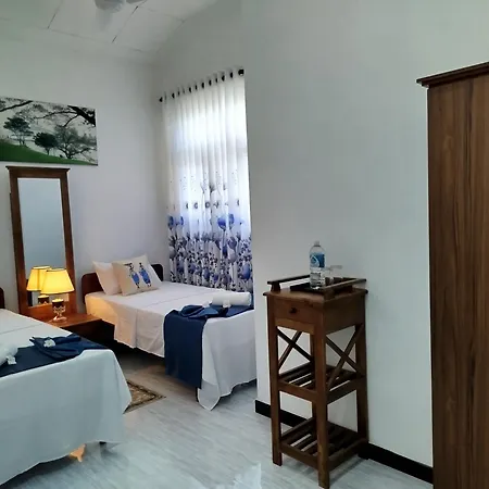 White Palace-2