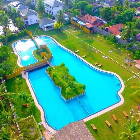 Amaluna Resorts-2