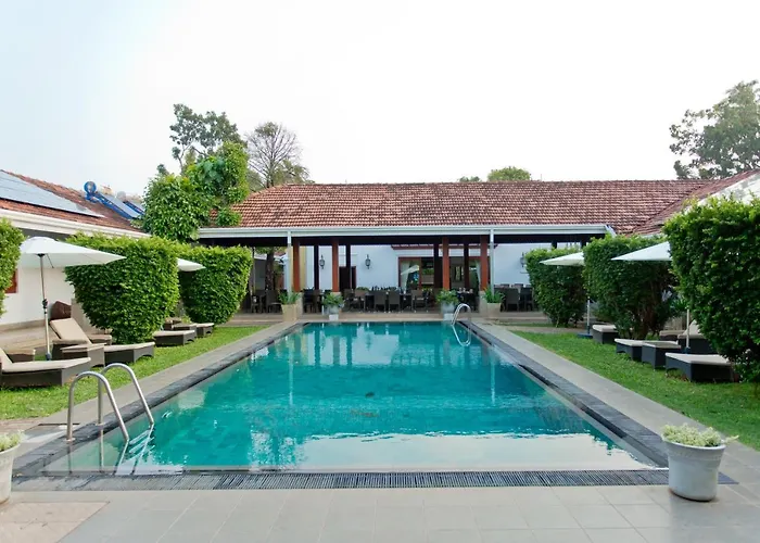 Swanee Grand Hotel Negombo