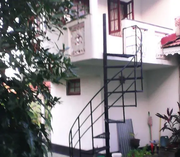 Corundum Breeze Negombo Hotel