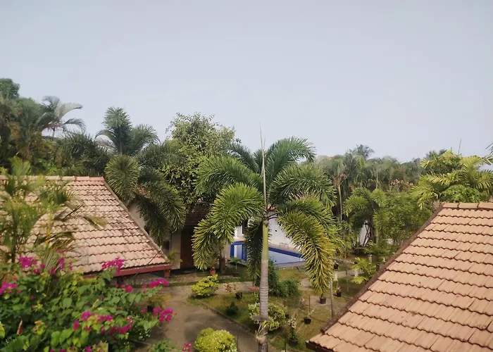 Blue Bell Hotel Negombo