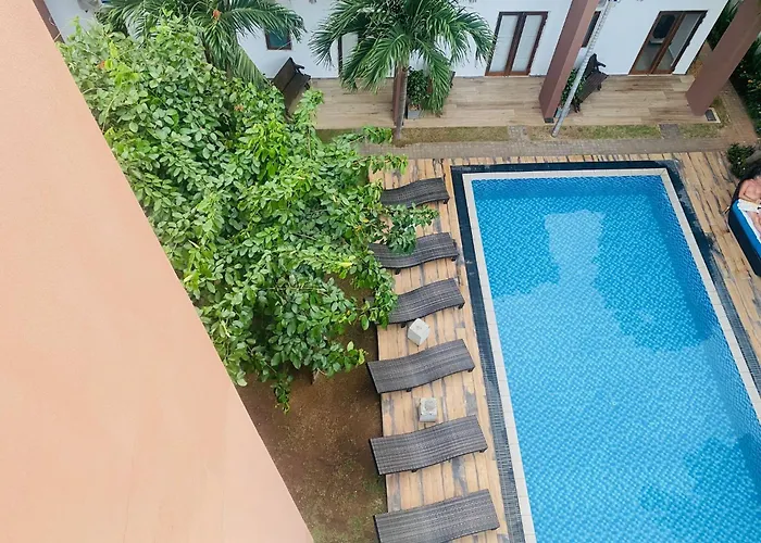 Hotel Cloud 9 Negombo