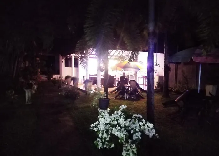 Blue Bell Hotel Negombo