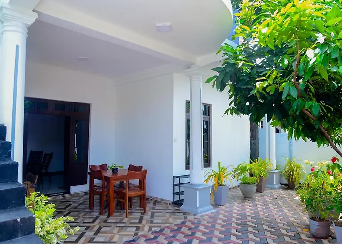 Mario Family Villa And Restaurant Negombo