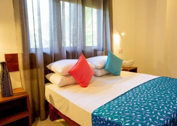Hotel Agoura Negombo