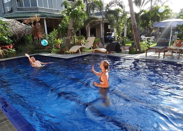 Maple Leaf Hotel Negombo