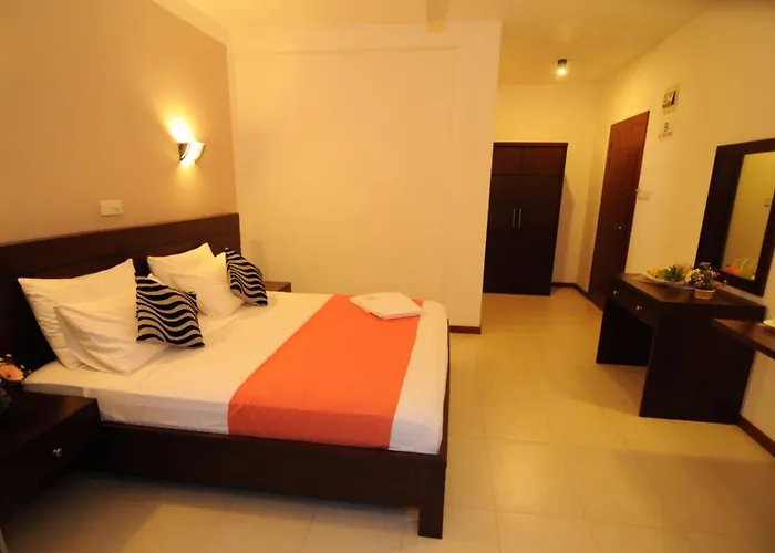 Hotel Shanelo Negombo