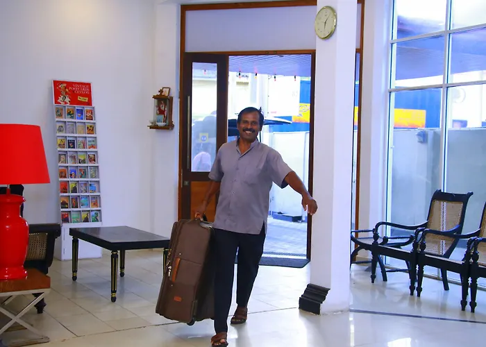 Sea Port Hotel Negombo