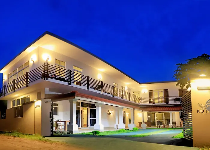 Ruth Villa Negombo