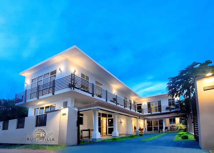 Ruth Villa Negombo