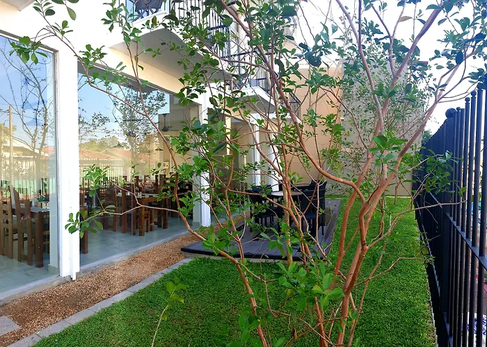 Hive 68 Hotel&Resorts - Negombo