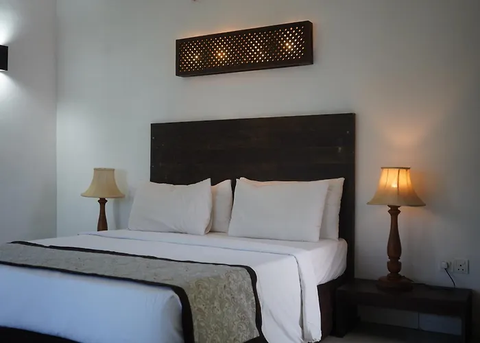 Amaluna Resorts Negombo