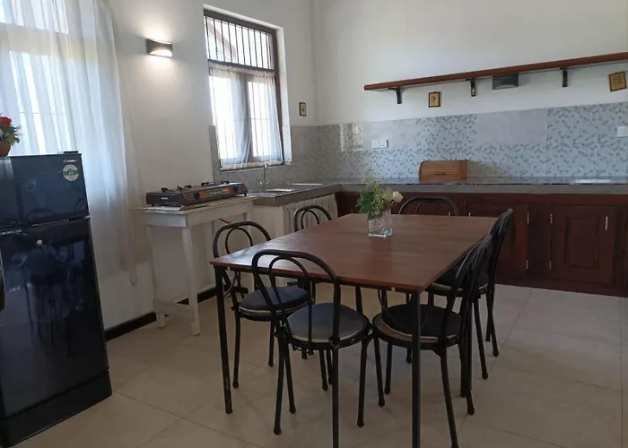 Emel Boutique Hotel Negombo