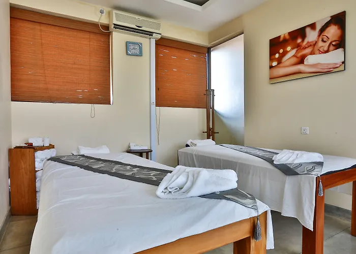 Amagi Aria Airport Transit Hotel Negombo