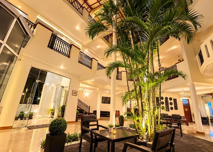 The Ocean Pearl Hotel Negombo