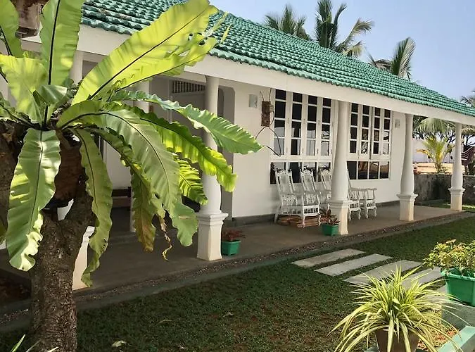 Villa Sri Beach Negombo