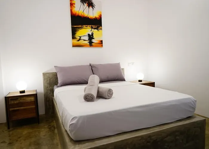 Island Life Hotel Negombo